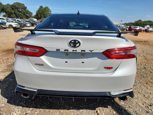  TOYOTA CAMRY 2020 Biały