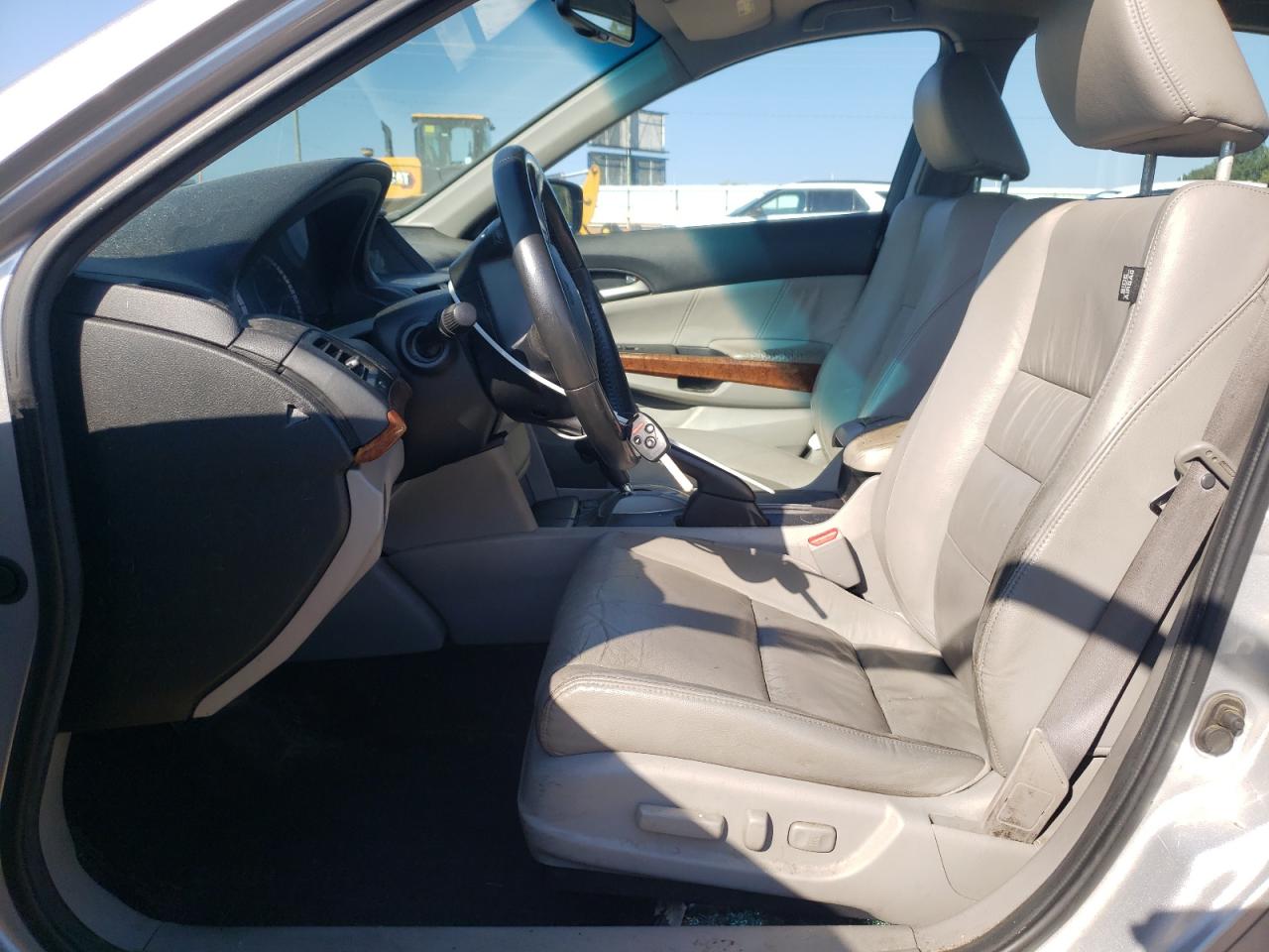 2011 Honda Accord Exl VIN: 1HGCP3F81BA027892 Lot: 71650705