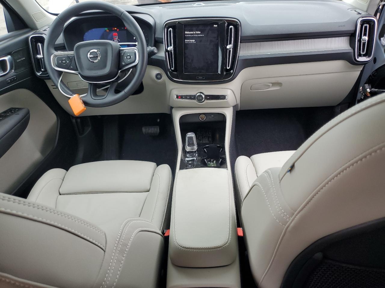 2025 Volvo Xc40 Ultra VIN: YV4L12UFXS2571181 Lot: 84181275