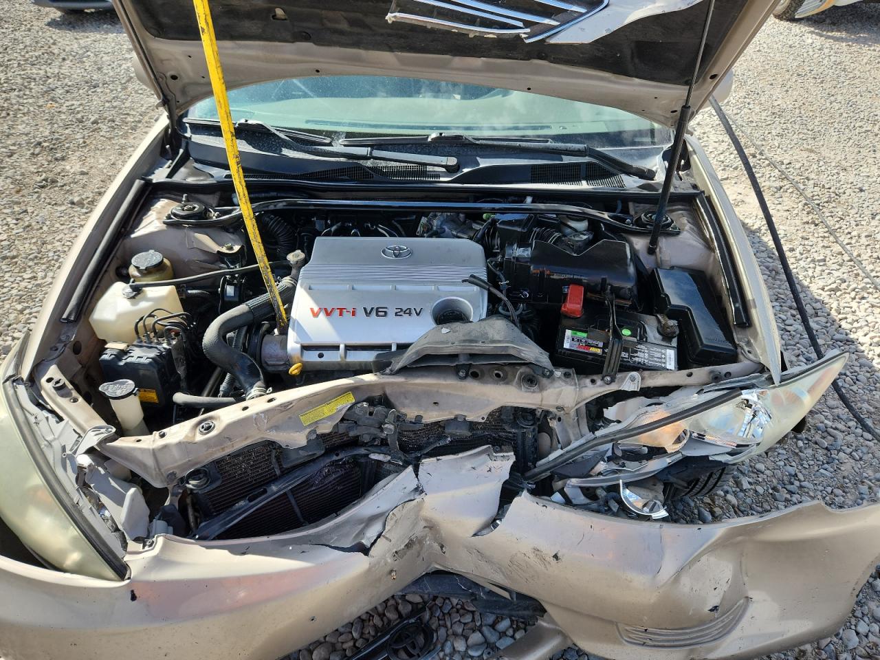 2005 Toyota Camry Le VIN: 4T1BF30K05U098890 Lot: 84287025