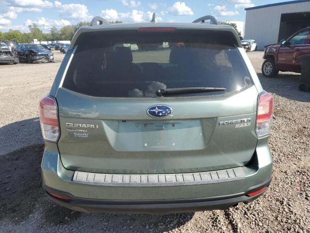  SUBARU FORESTER 2017 Zielony