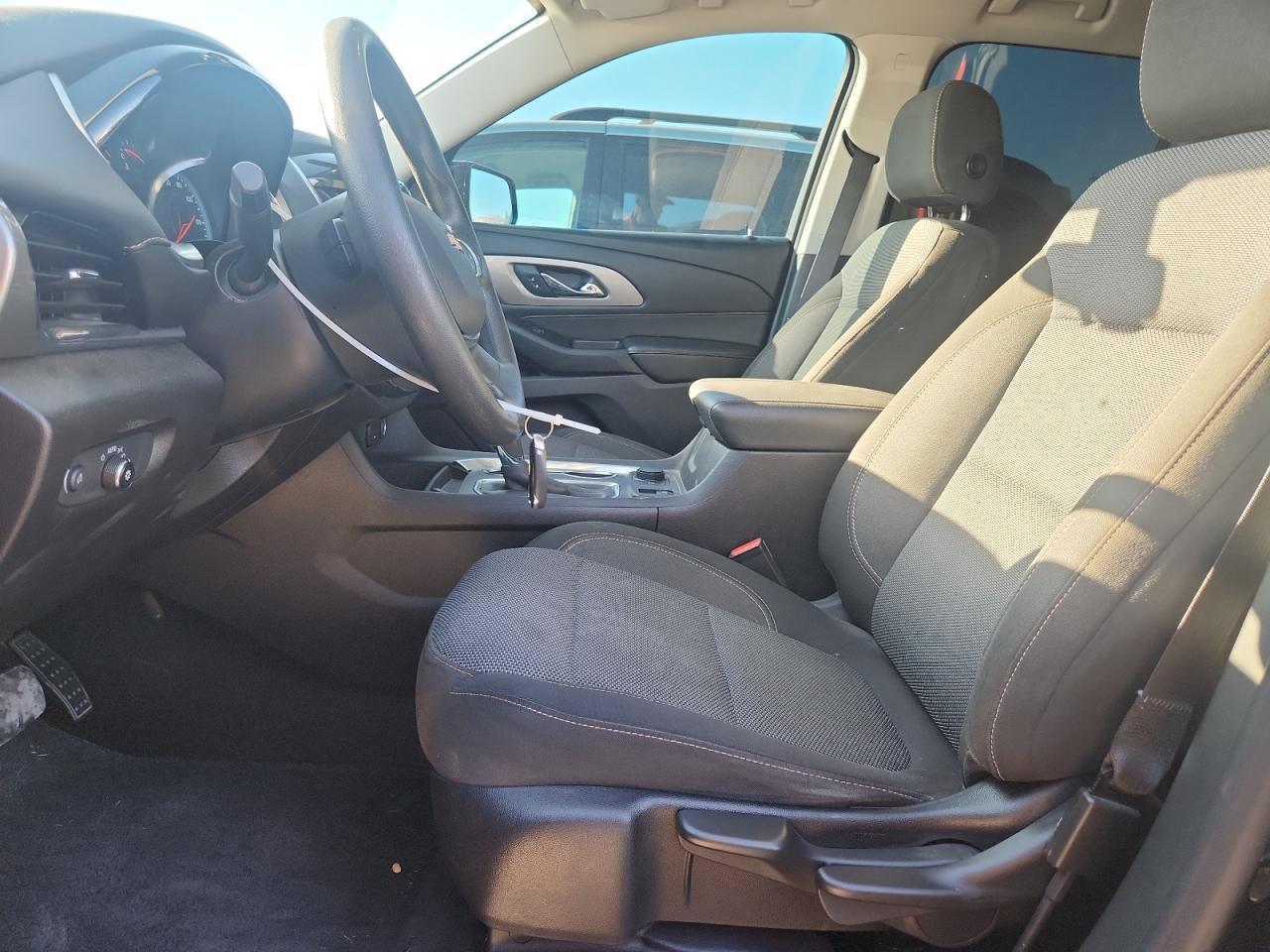 2019 Chevrolet Traverse Ls VIN: 1GNERFKW4KJ151735 Lot: 81676805