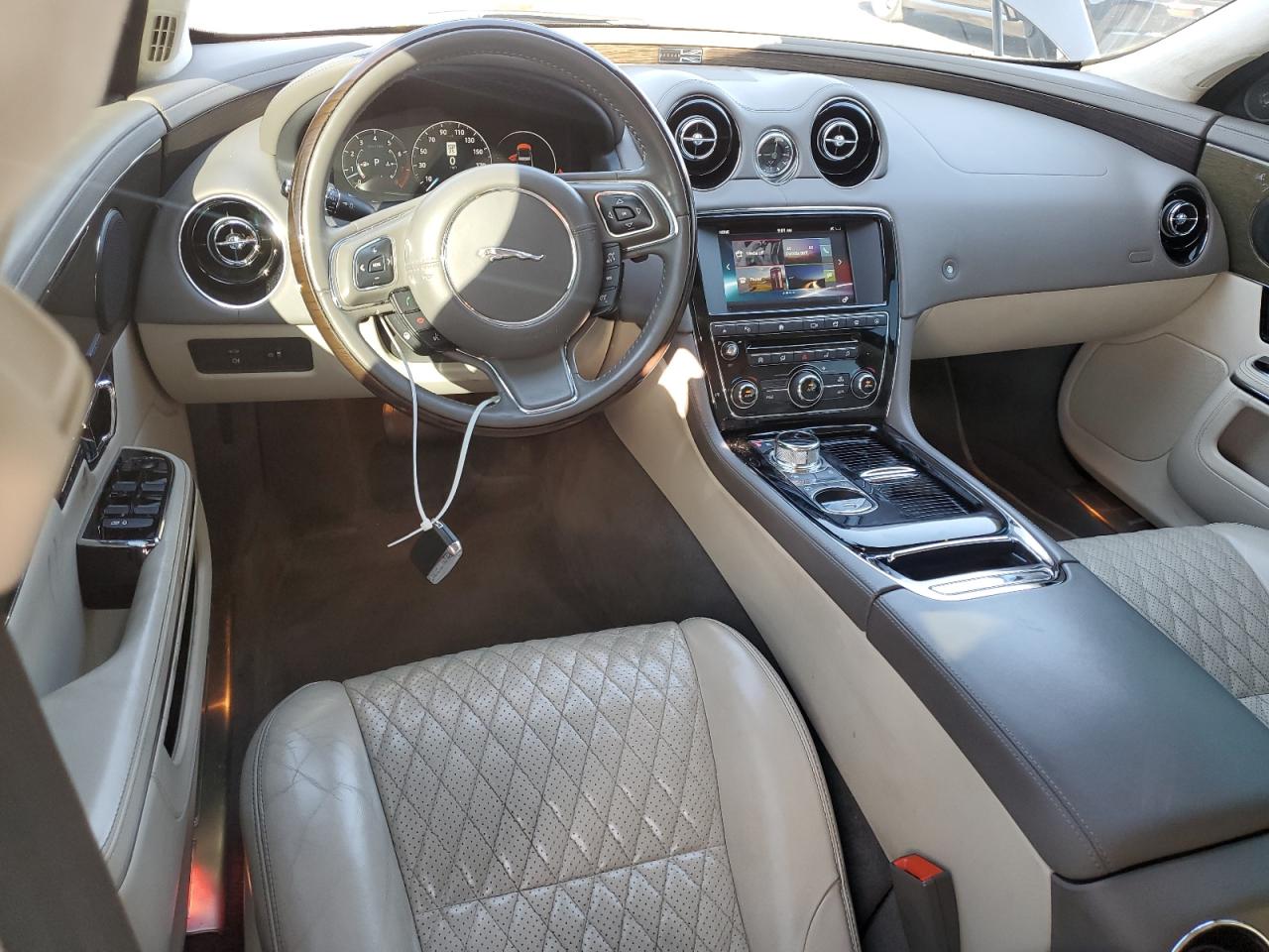 2017 Jaguar Xjl Supercharged VIN: SAJWA2GE6HMW10317 Lot: 81424375