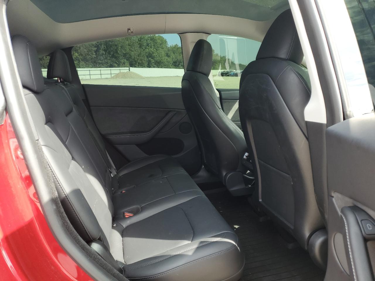 2024 Tesla Model Y VIN: 7SAYGDEE7RA232569 Lot: 80144265