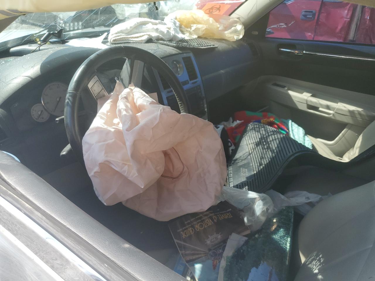 2006 Chrysler 300 Touring VIN: 2C3LA53GX6H135088 Lot: 71810495