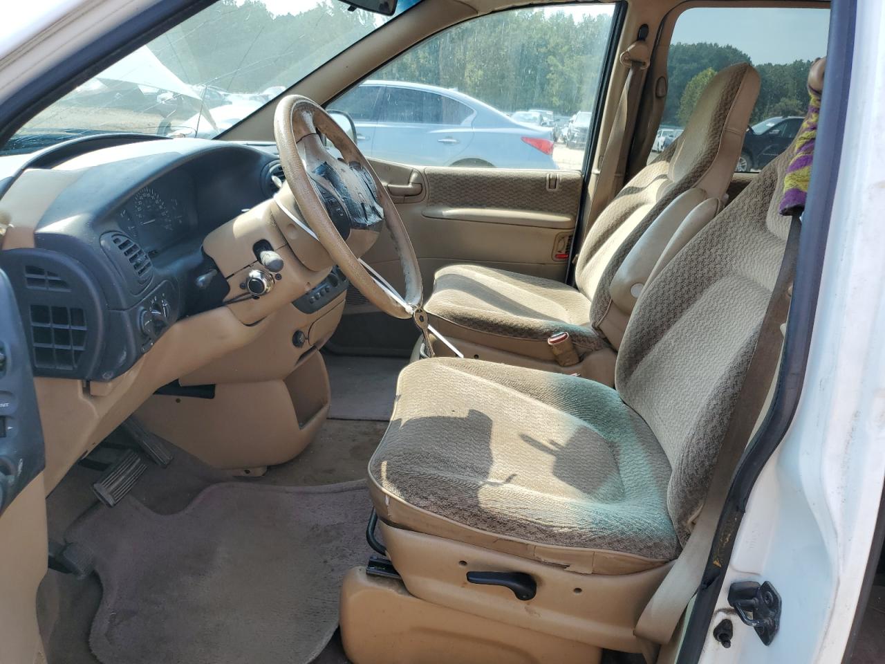 2000 Dodge Grand Caravan Se VIN: 2B4GP44G0YR584617 Lot: 81459815