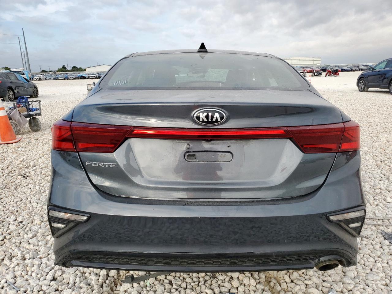 2019 Kia Forte Fe VIN: 3KPF24AD0KE122879 Lot: 83856035