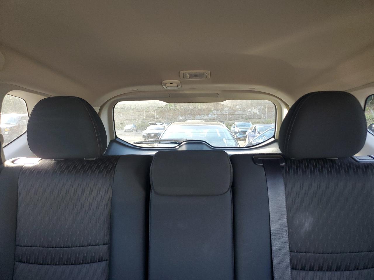 2018 Nissan Rogue S VIN: KNMAT2MV9JP602966 Lot: 84411745