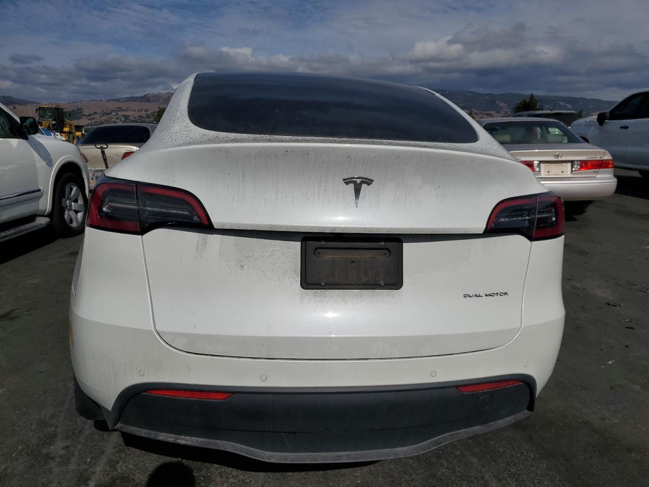 2022 Tesla Model Y VIN: 7SAYGDEE0NF362688 Lot: 82109765