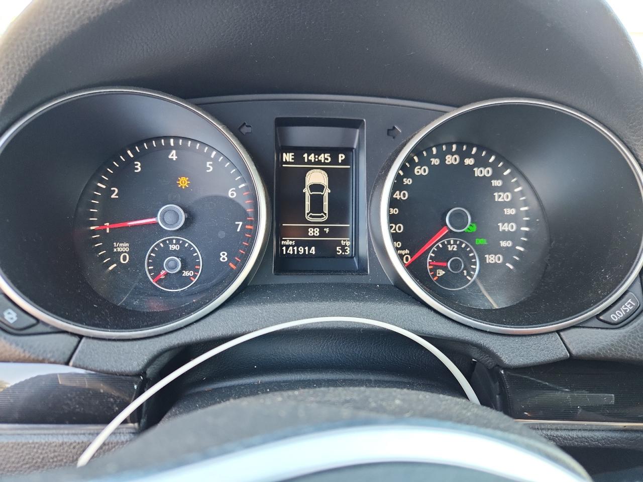 2010 Volkswagen Gti VIN: WVWFV7AJ1AW392237 Lot: 81153835