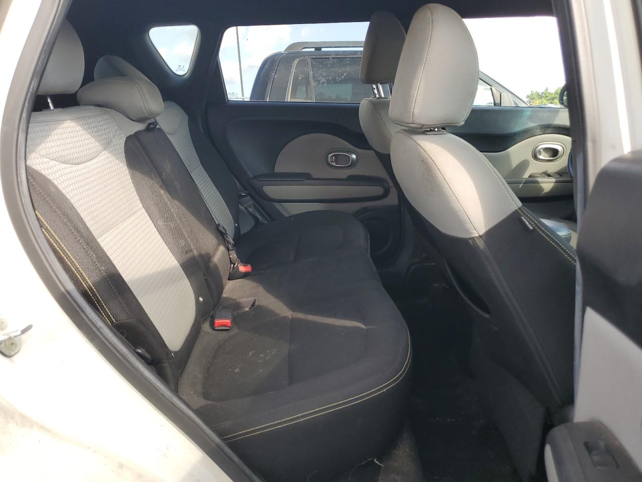 2016 Kia Soul + VIN: KNDJP3A56G7272677 Lot: 80080665