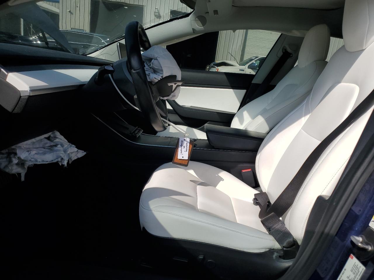 2018 Tesla Model 3 VIN: 5YJ3E1EB2JF112140 Lot: 81000005