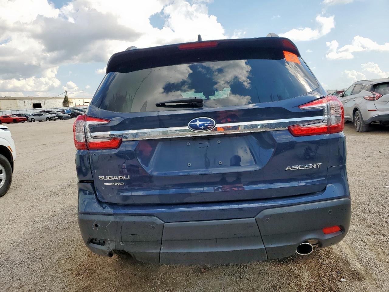 2025 Subaru Ascent Premium VIN: 4S4WMADD0S3401918 Lot: 81425565