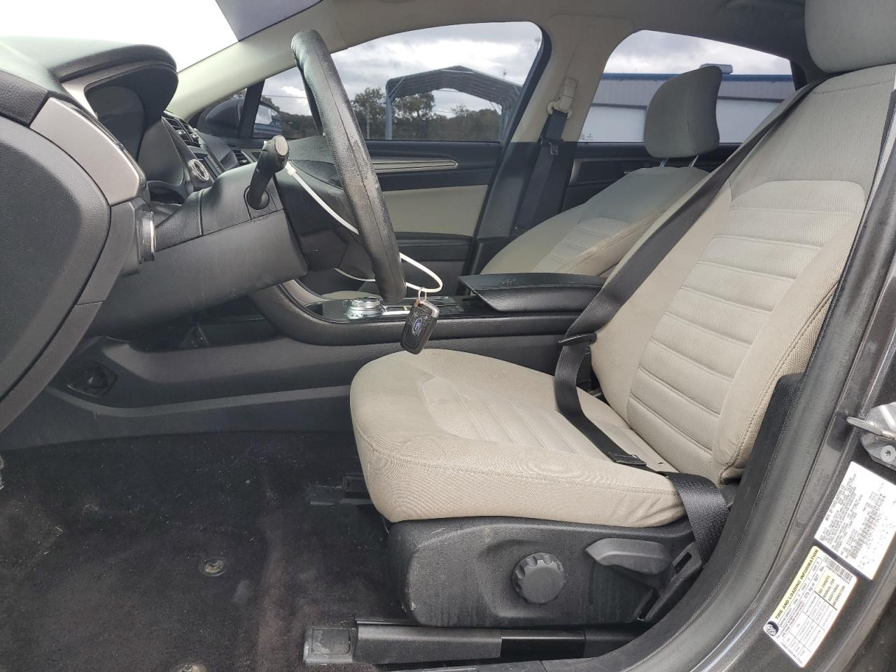 2017 Ford Fusion S VIN: 3FA6P0G74HR358244 Lot: 84052235