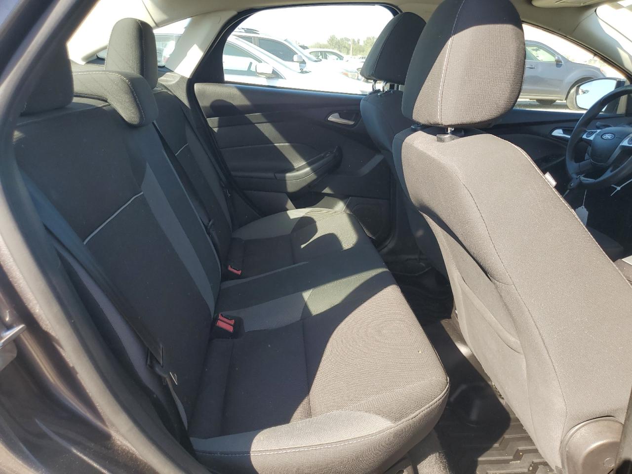 2014 Ford Focus Se VIN: 1FADP3F21EL452283 Lot: 81829655