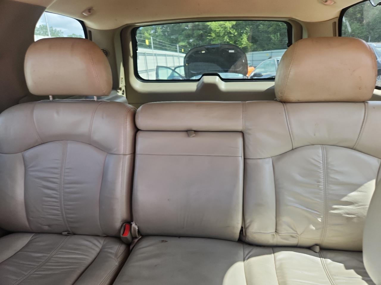 2001 Chevrolet Tahoe K1500 VIN: 1GNEK13T51R200386 Lot: 82129165