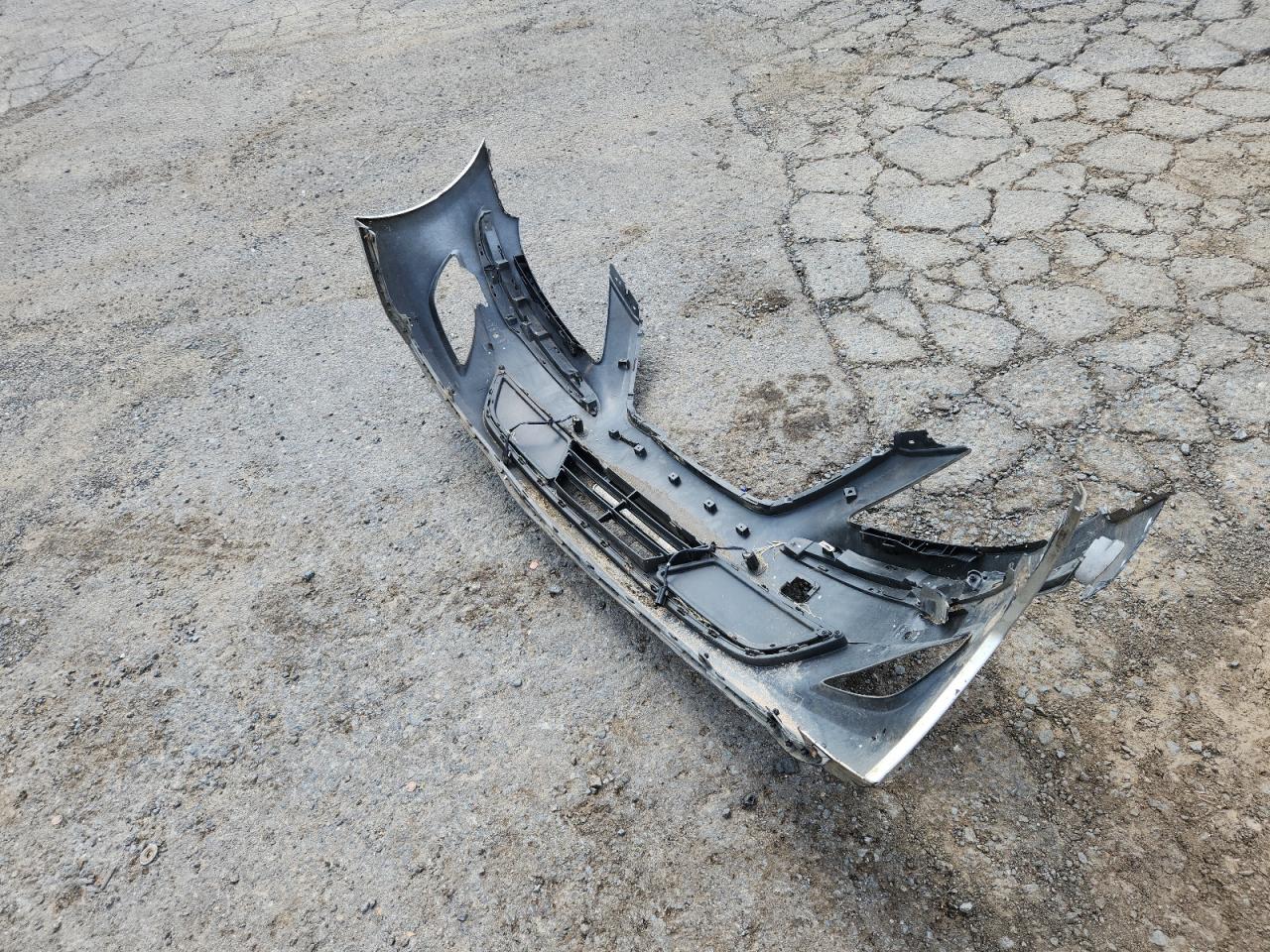 2013 Hyundai Genesis 3.8L VIN: KMHGC4DD4DU257215 Lot: 70914985