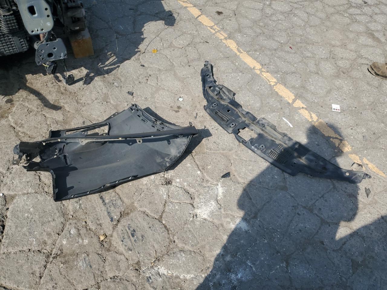 2015 Toyota Highlander Limited VIN: 5TDDKRFHXFS175553 Lot: 81015475