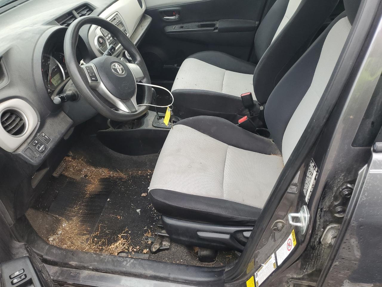 2013 Toyota Yaris VIN: JTDKTUD34DD565328 Lot: 81618625