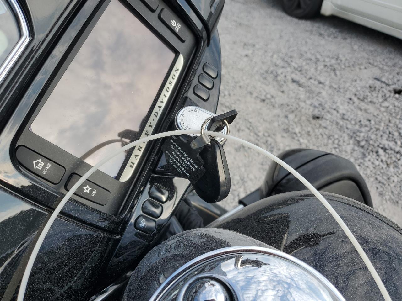 2017 Harley-Davidson Flhtk Ultra Limited VIN: 1HD1KED12HB645603 Lot: 81084055