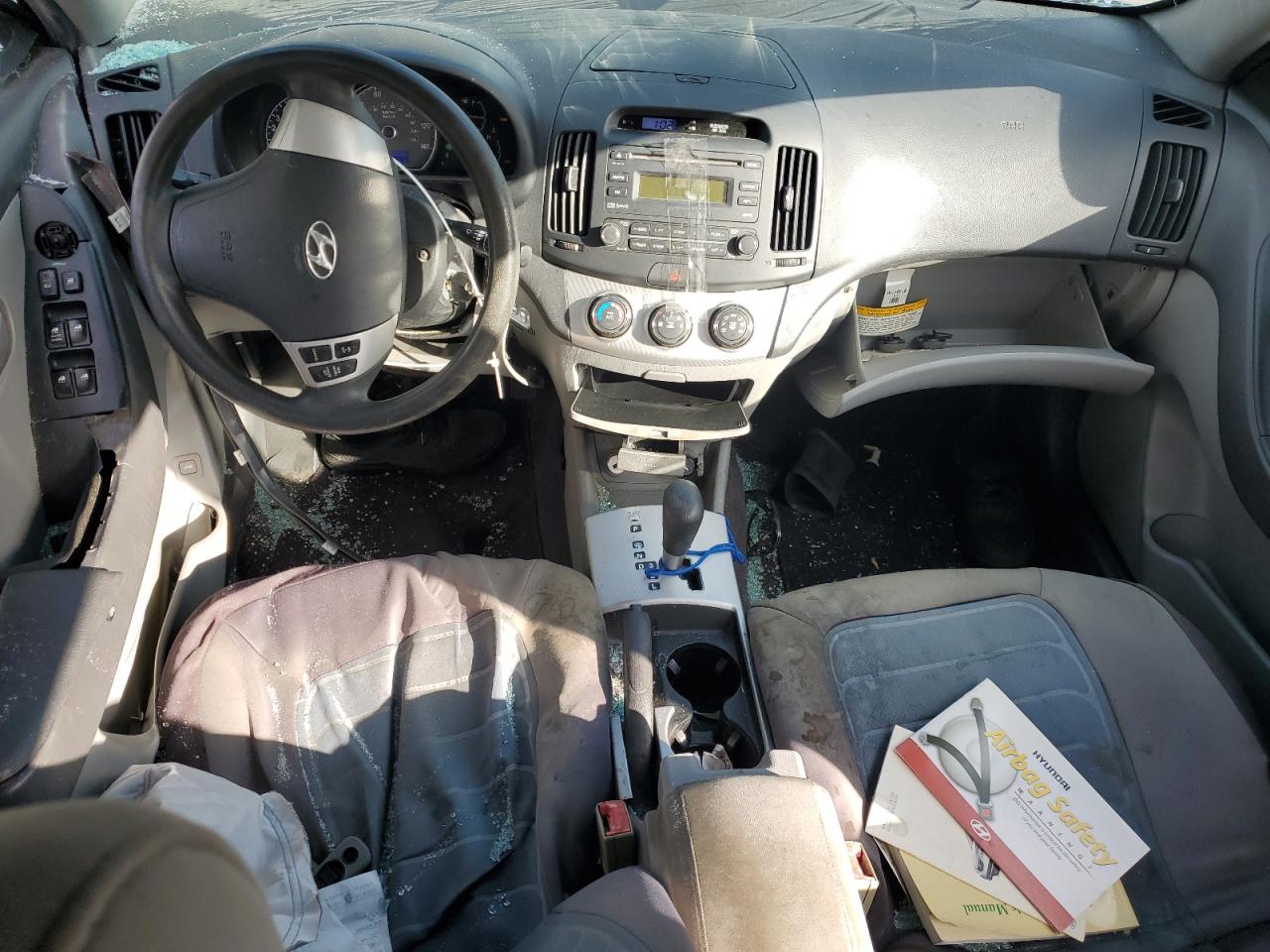 2008 Hyundai Elantra VIN: KMHDU46D28U402657 Lot: 81748265