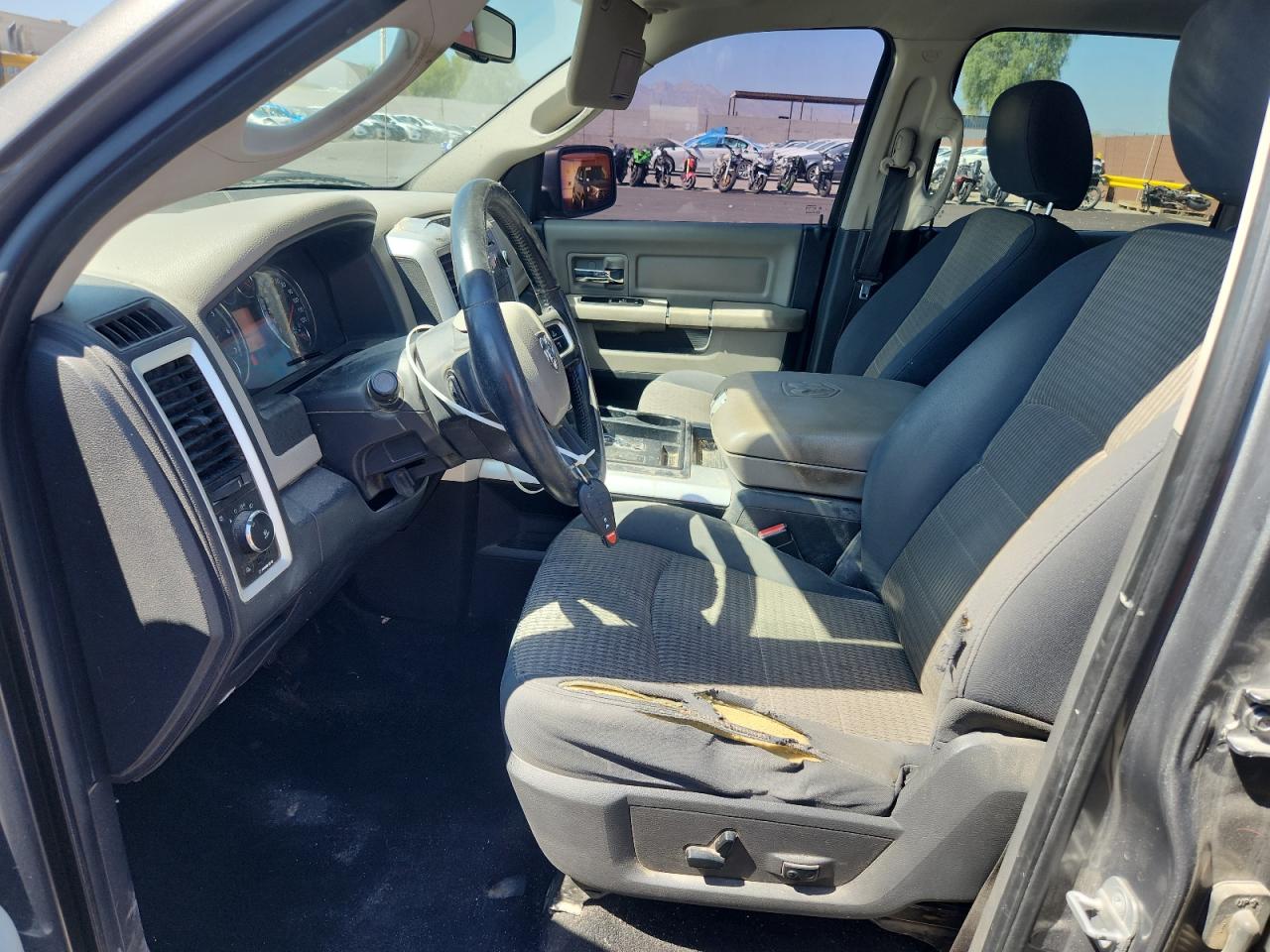 2010 Dodge Ram 1500 VIN: 1D7RB1CT4AS111983 Lot: 80840855