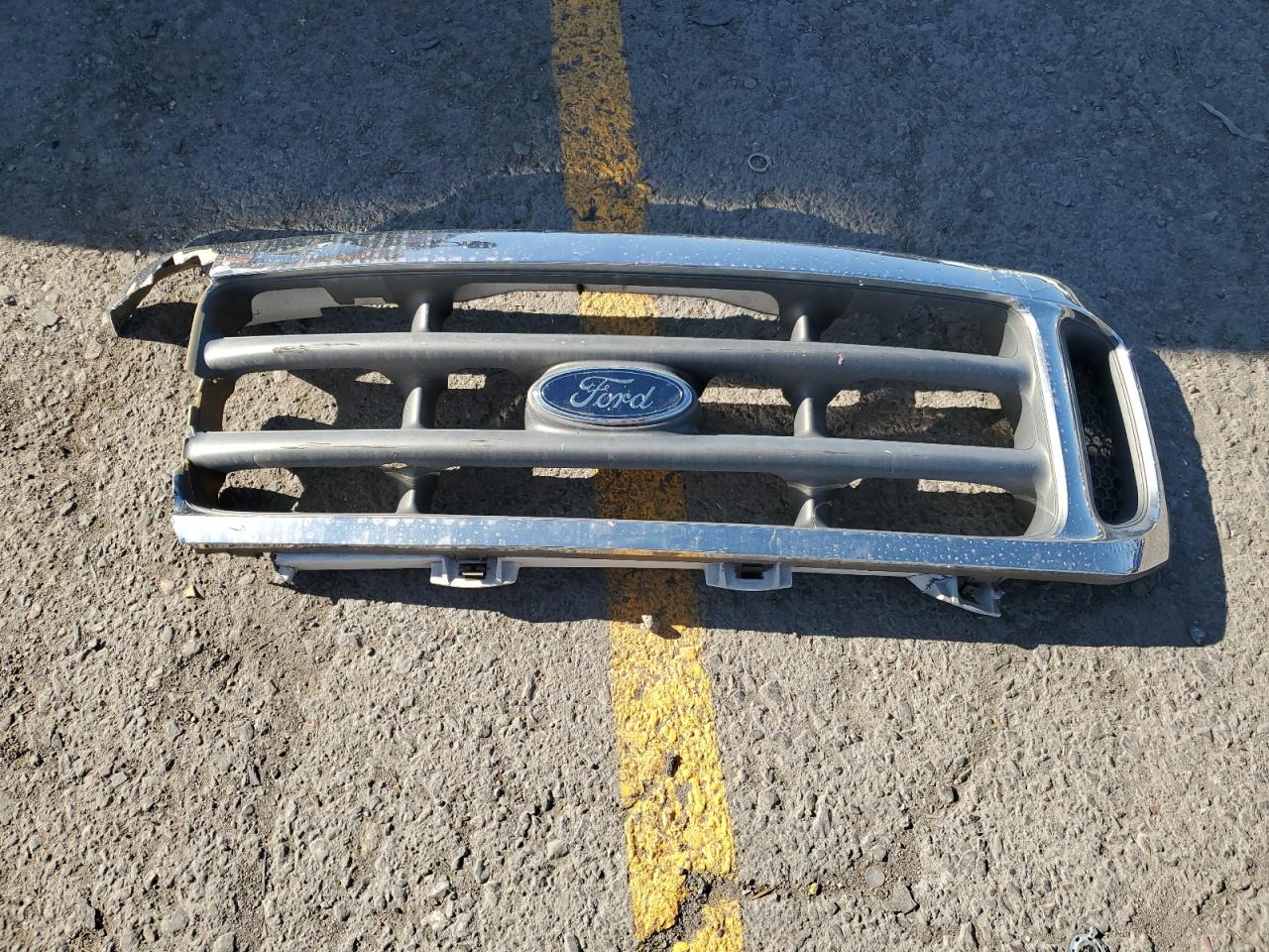 2004 Ford F250 Super Duty VIN: 1FTNF20P54EA88985 Lot: 71915925