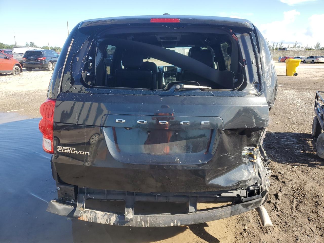 2018 Dodge Grand Caravan Gt VIN: 2C4RDGEG1JR221446 Lot: 81626835