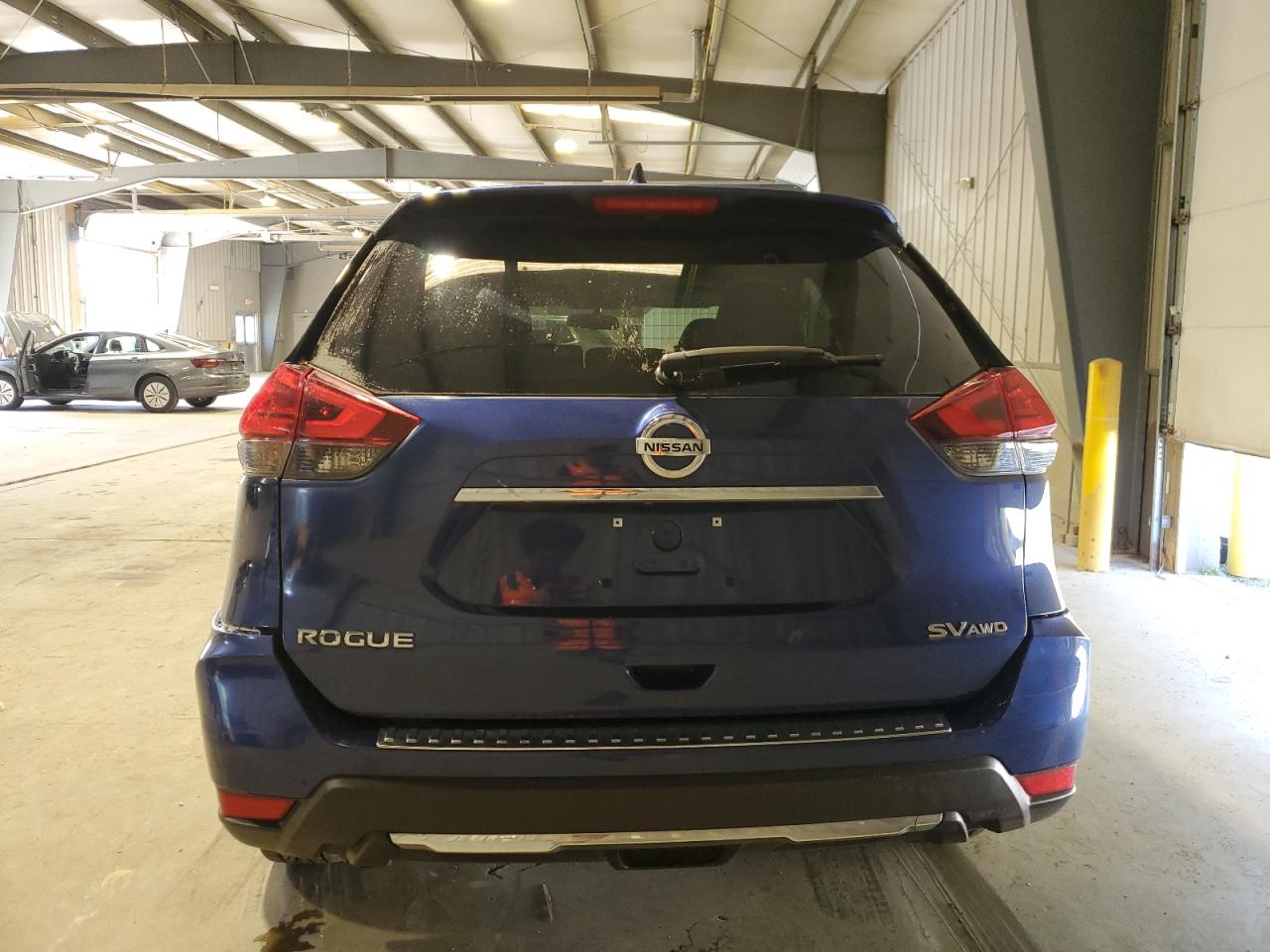 2017 Nissan Rogue Sv VIN: 5N1AT2MV6HC867700 Lot: 80221285