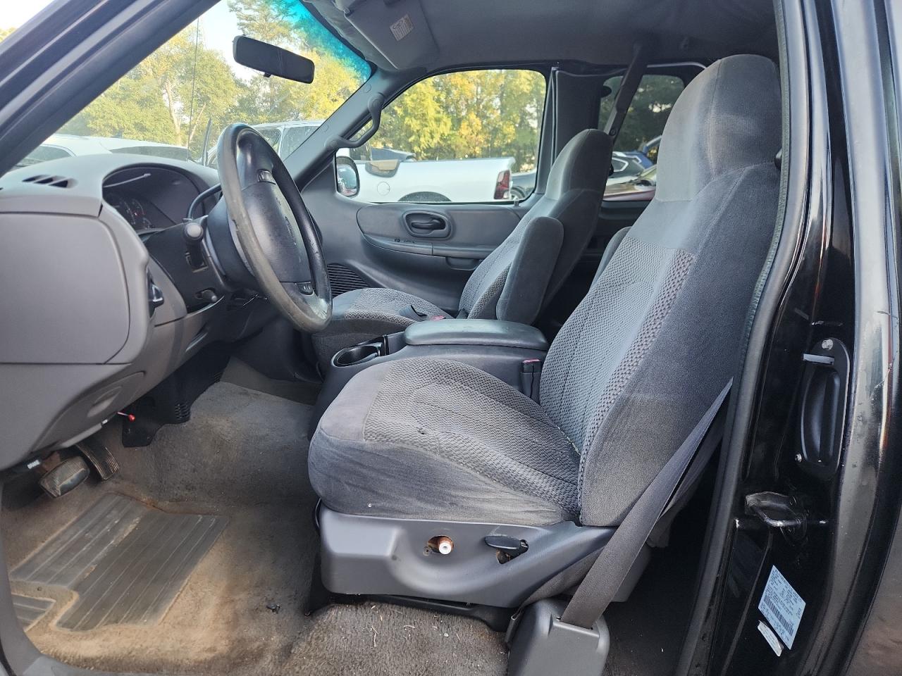 1999 Ford F150 VIN: 2FTZX1723XCA76587 Lot: 83867715