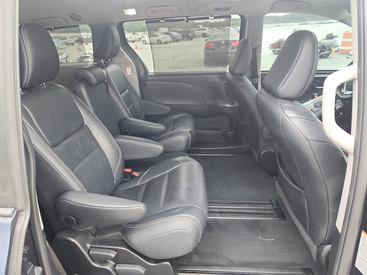 2019 Toyota Sienna Se VIN: 5TDXZ3DC5KS004779 Lot: 81055495