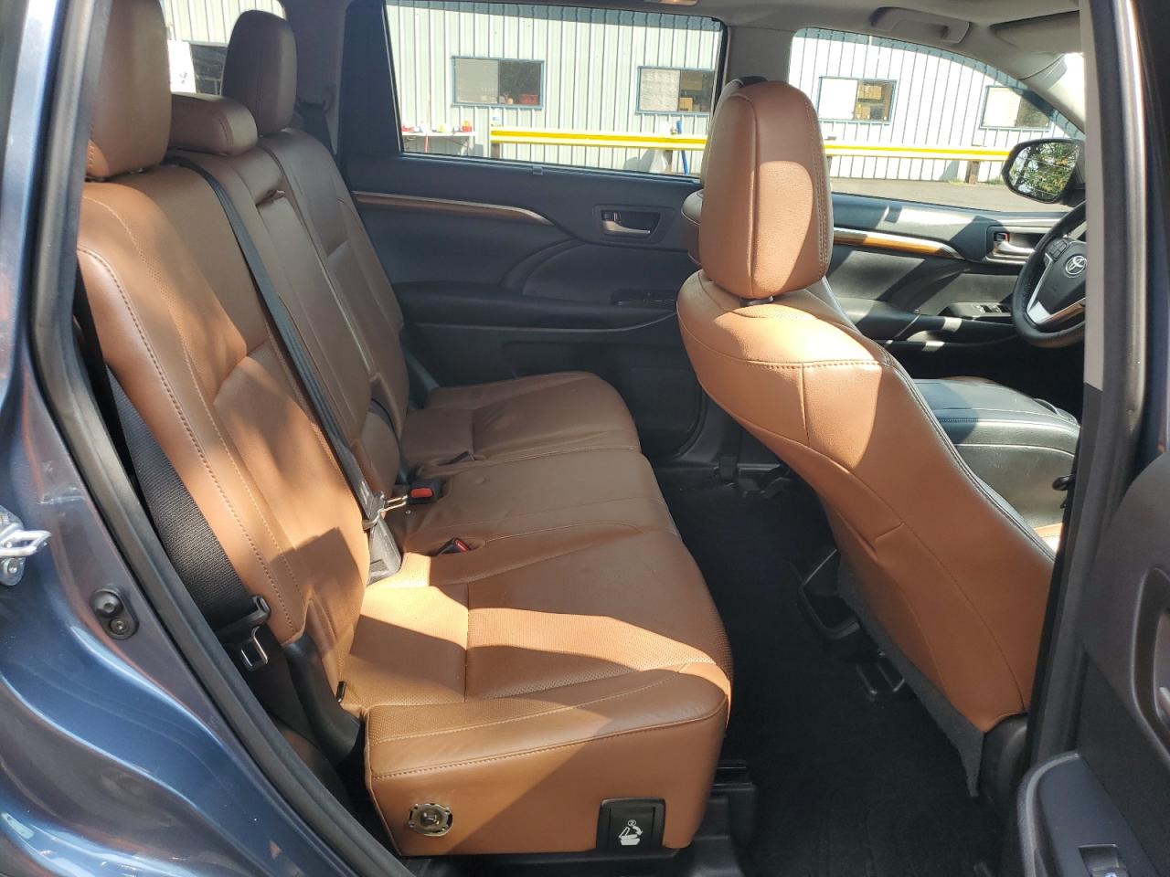 2017 Toyota Highlander Limited VIN: 5TDDZRFH5HS413551 Lot: 71745835