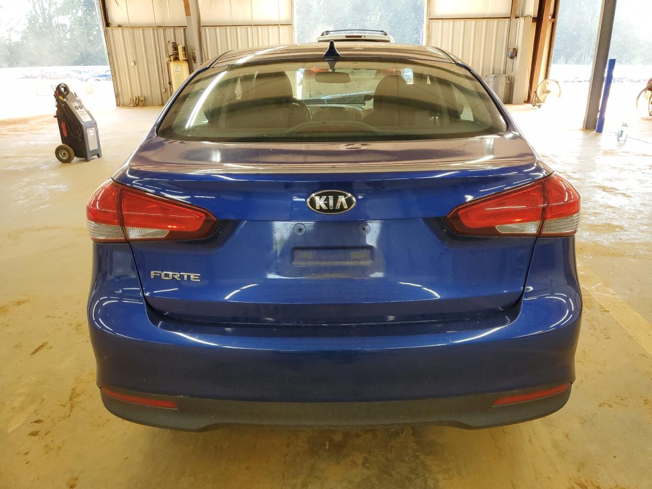 2017 Kia Forte Lx VIN: 3KPFK4A79HE031404 Lot: 71388325