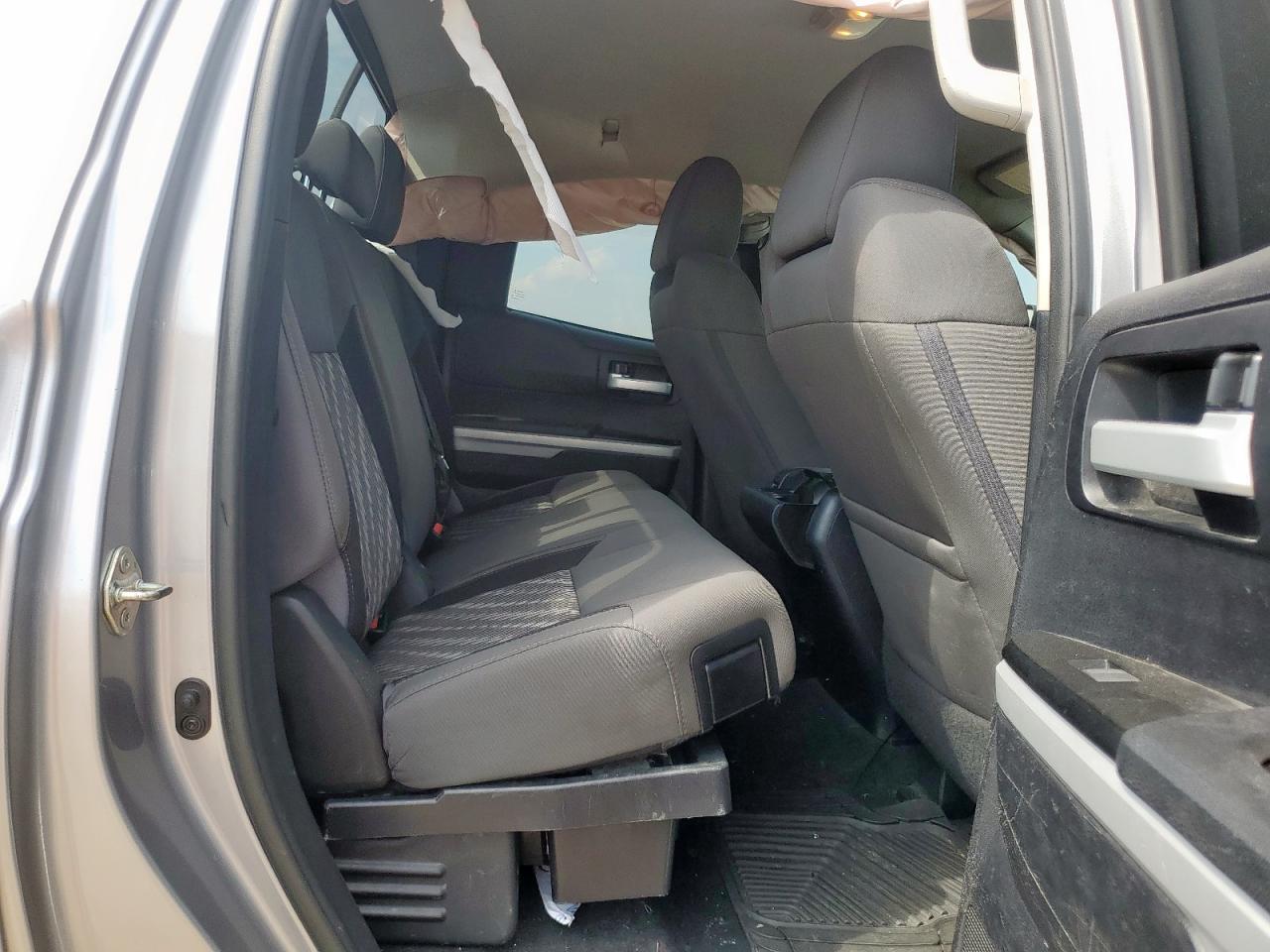 2018 Toyota Tundra Double Cab Sr VIN: 5TFUW5F13JX758338 Lot: 80695575