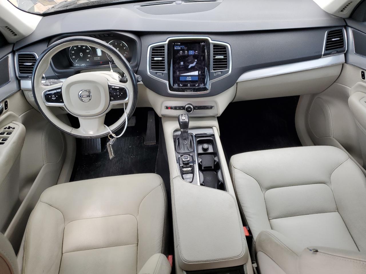 2017 Volvo Xc90 T6 VIN: YV4A22PK2H1106843 Lot: 80707365