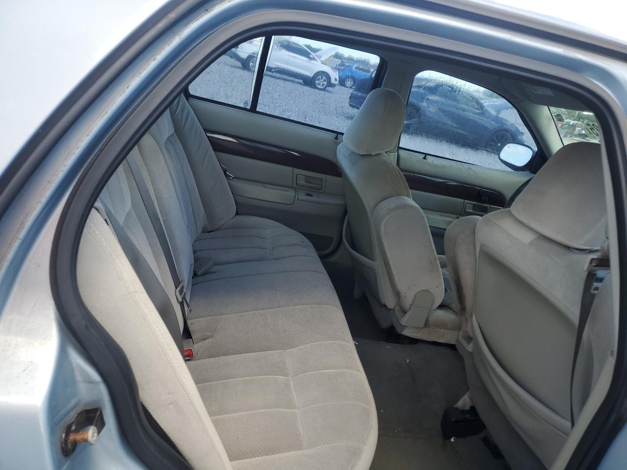 2003 Mercury Grand Marquis Gs VIN: 2MEFM74W03X680184 Lot: 81770325