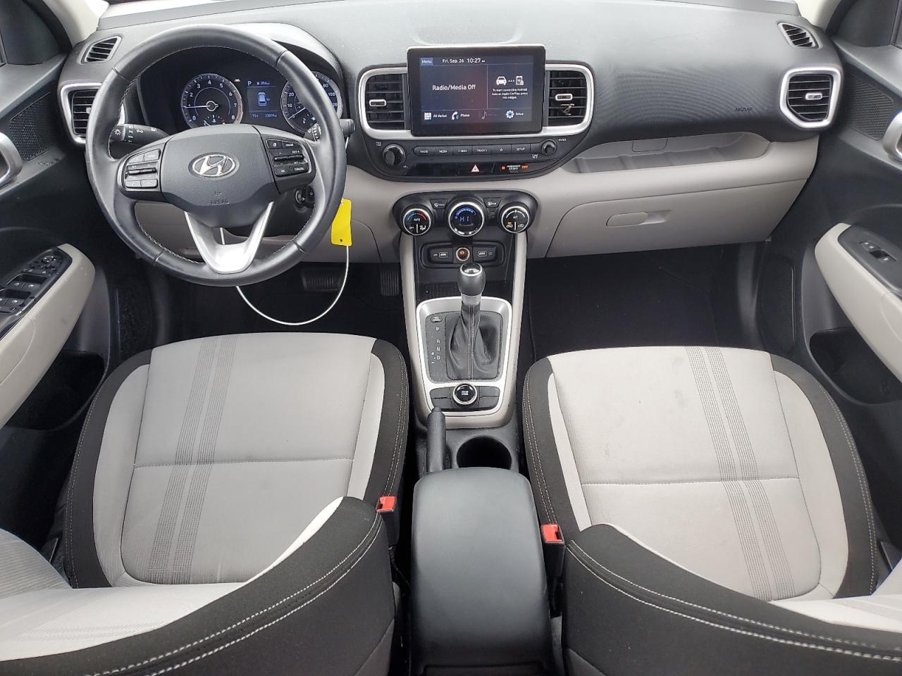 2022 Hyundai Venue Sel VIN: KMHRC8A32NU205949 Lot: 81565095