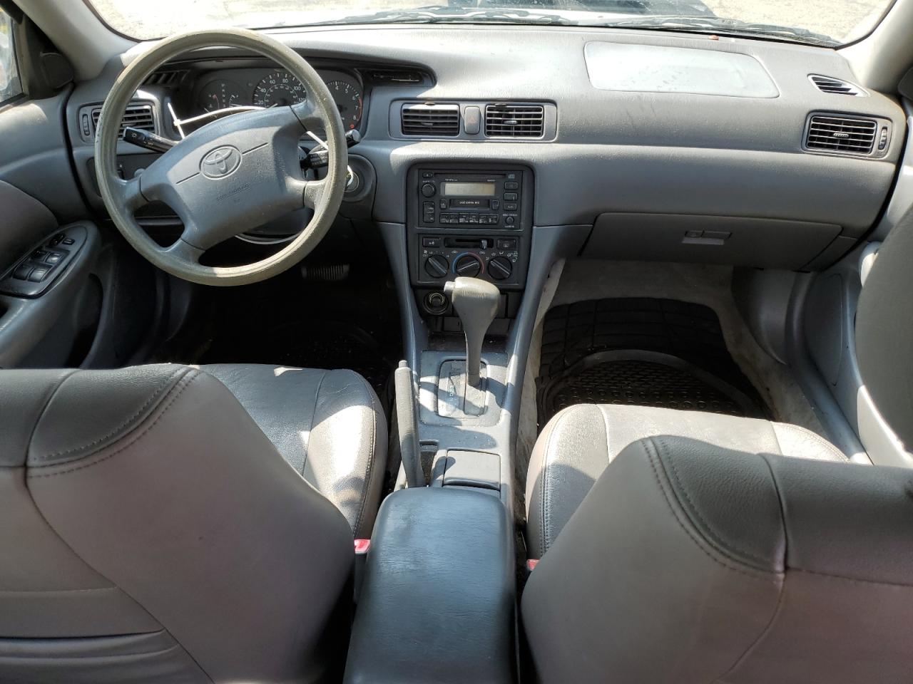 1999 Toyota Camry Le VIN: JT2BF22K4X0177915 Lot: 80576115