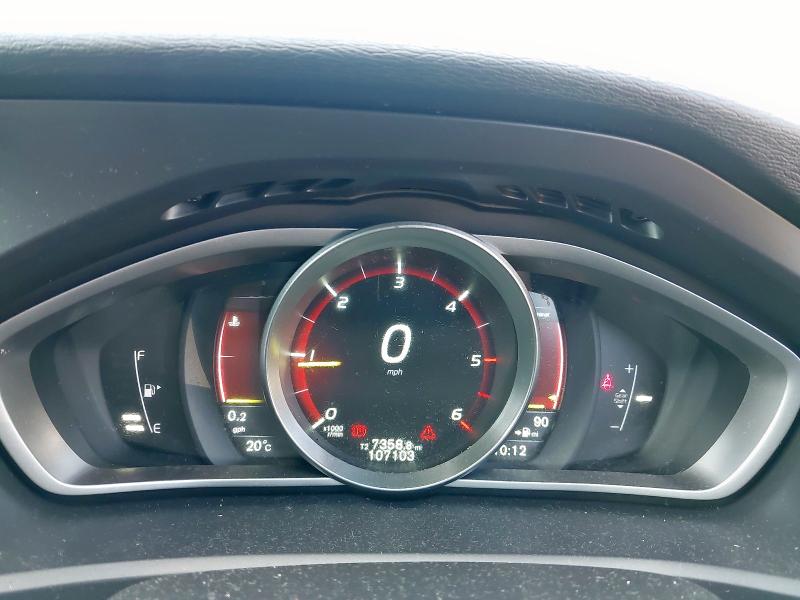 2014 VOLVO V40 CROSS COUNTRY LUX NAV 