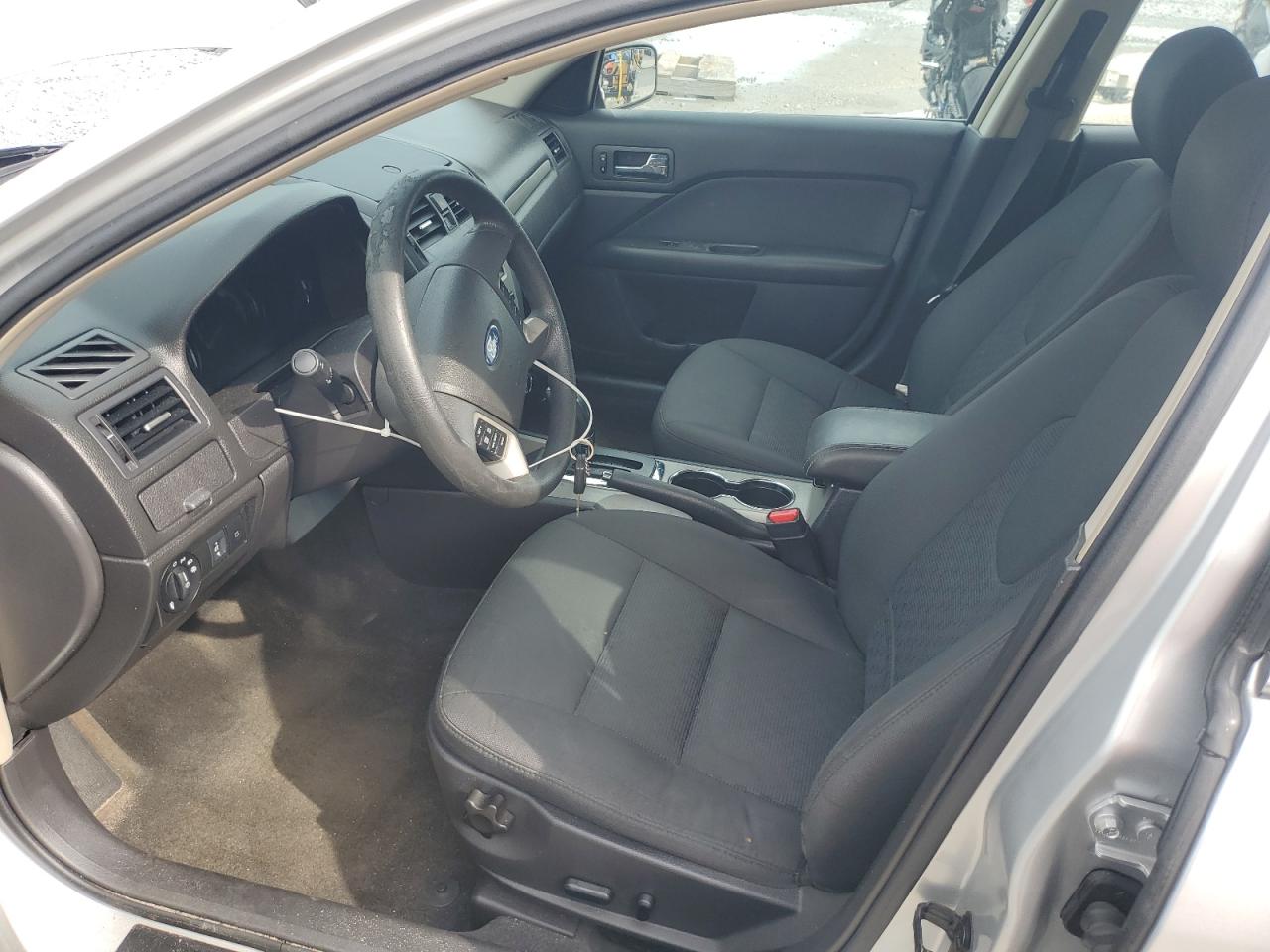 2012 Ford Fusion Se VIN: 3FAHP0HA1CR106172 Lot: 70945385