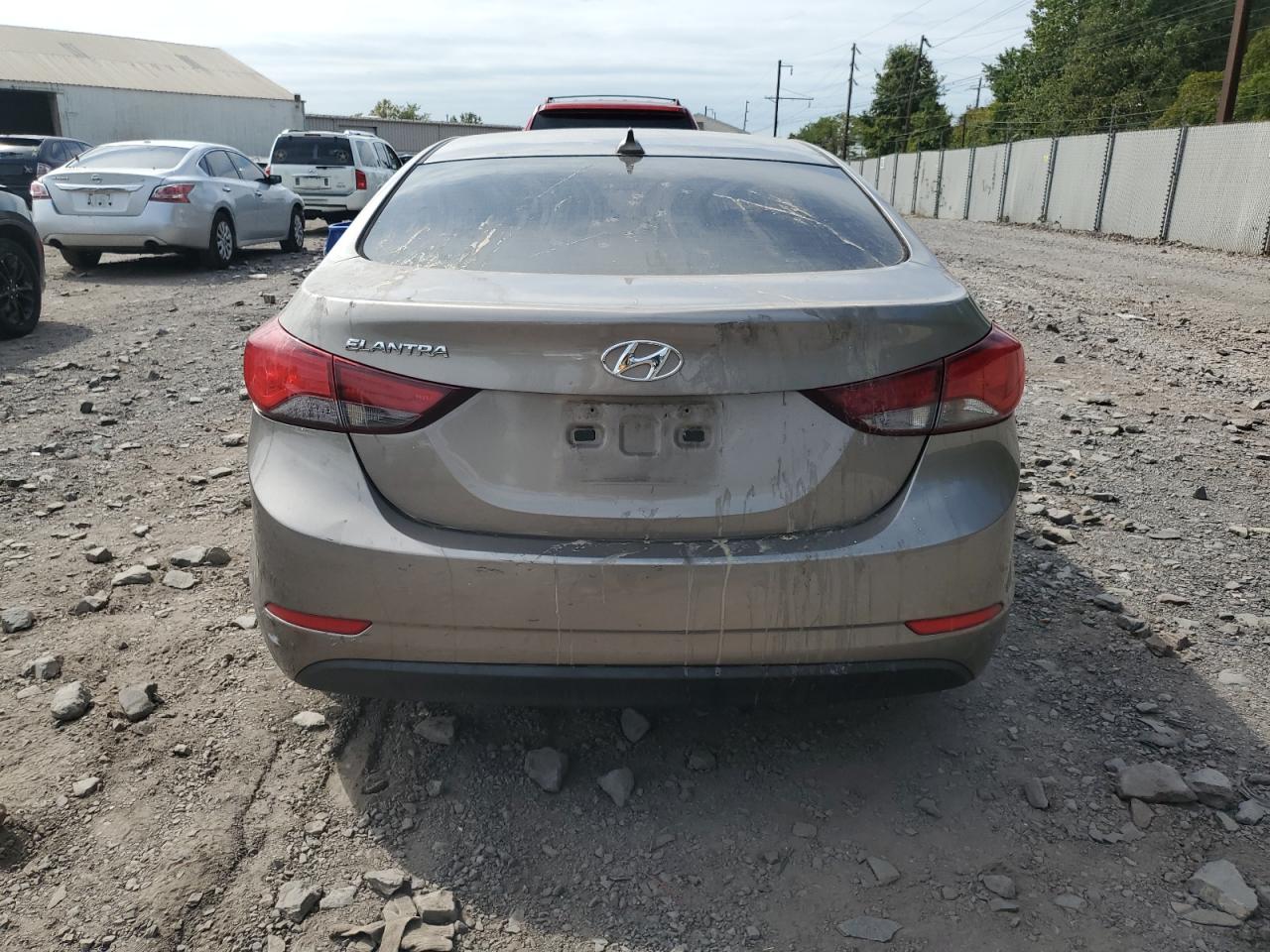 2016 Hyundai Elantra Se VIN: 5NPDH4AE6GH758241 Lot: 81653865