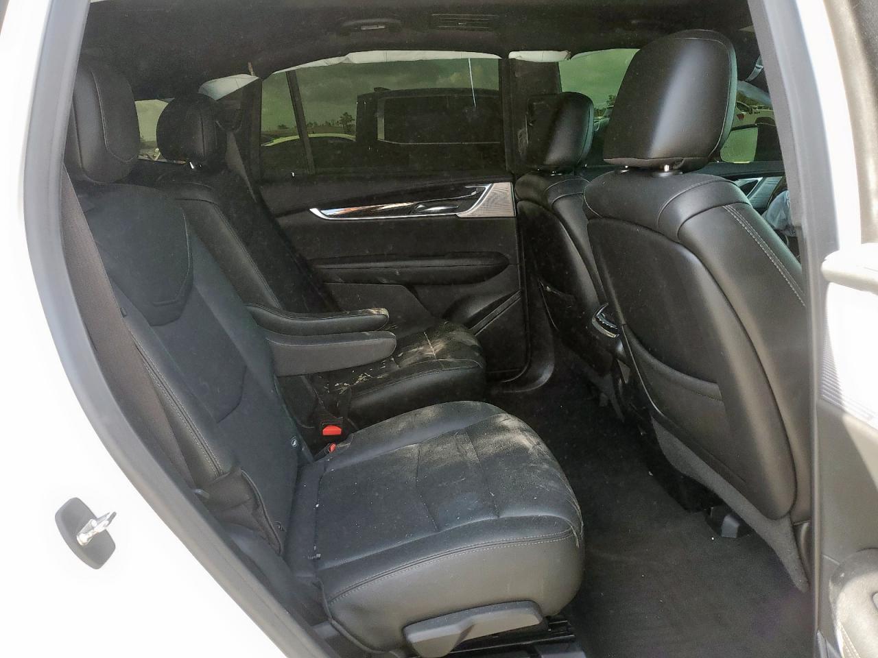 2021 Cadillac Xt6 Premium Luxury VIN: 1GYKPCRS5MZ217811 Lot: 83808355