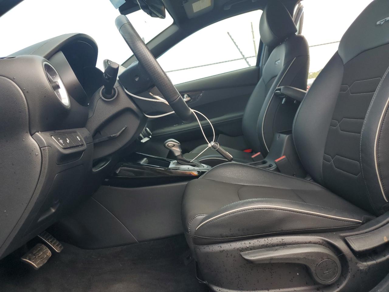 2022 Kia Forte Gt Line VIN: 3KPF54AD8NE496653 Lot: 81197685