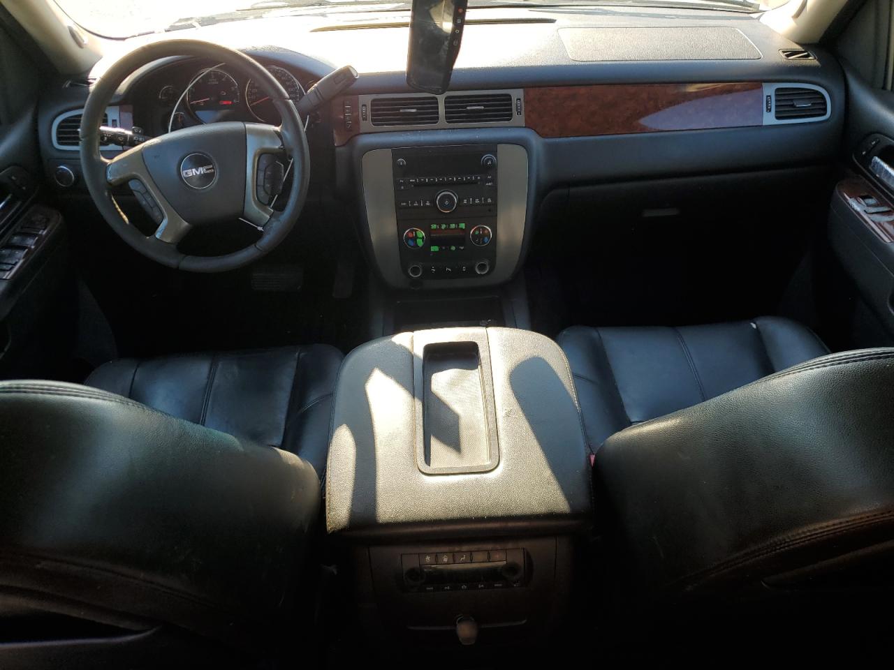 2013 GMC Yukon Xl K1500 Slt VIN: 1GKS2KE70DR212990 Lot: 81460875