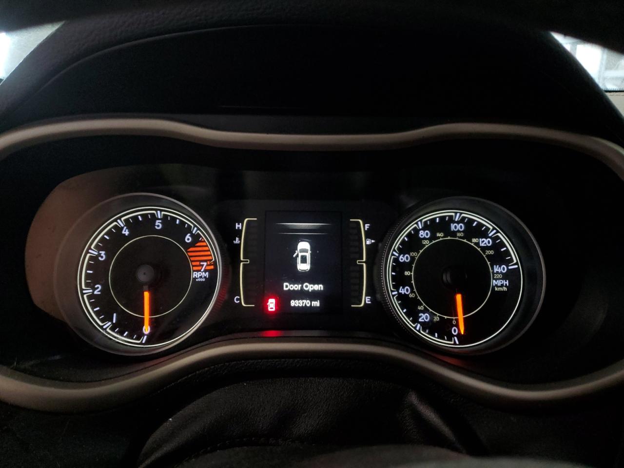 2016 Jeep Cherokee Latitude VIN: 1C4PJLCB0GW351220 Lot: 81682925