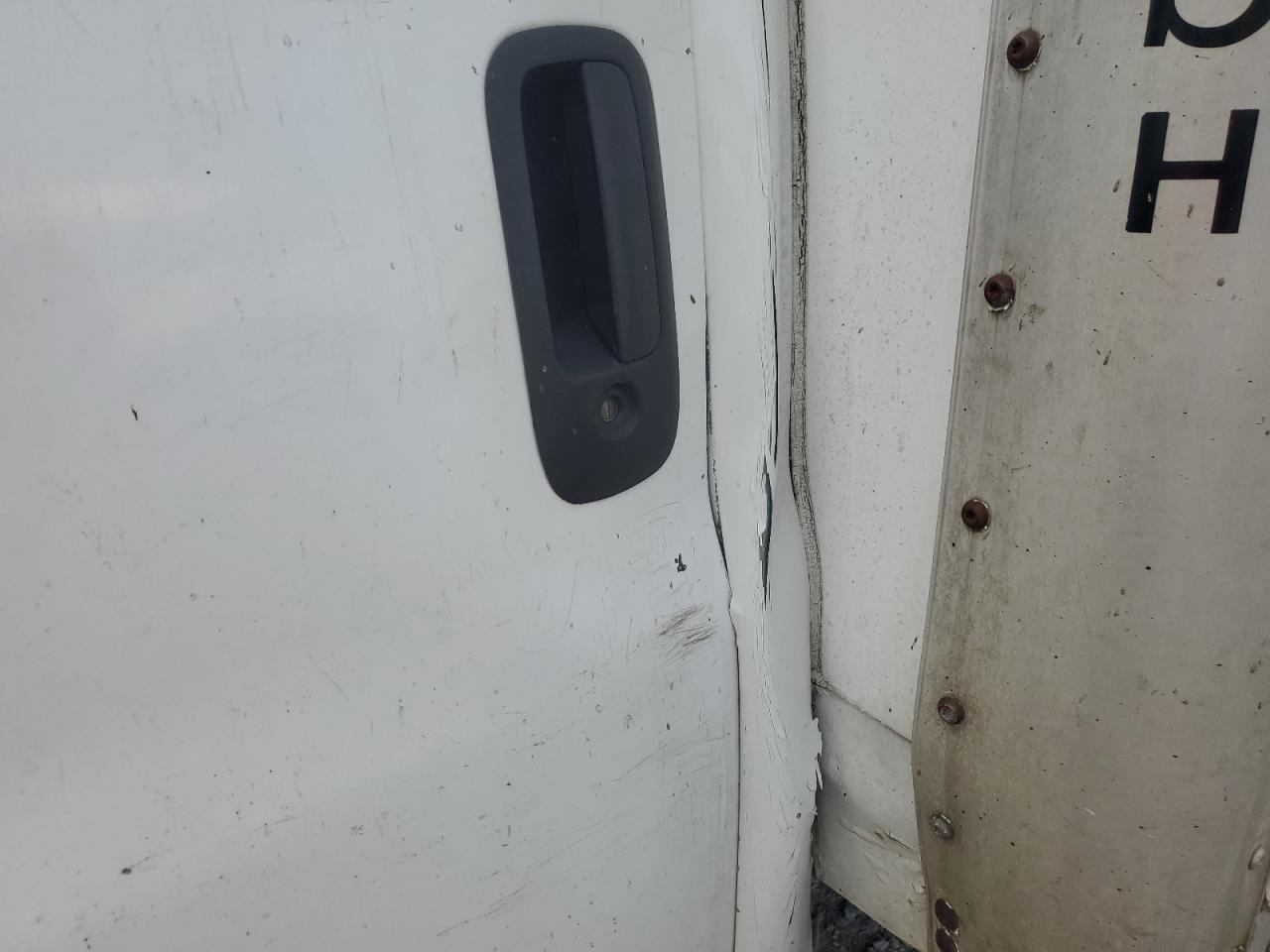 2003 GMC Savana Cutaway G3500 VIN: 1GDJG31U431103516 Lot: 80703185