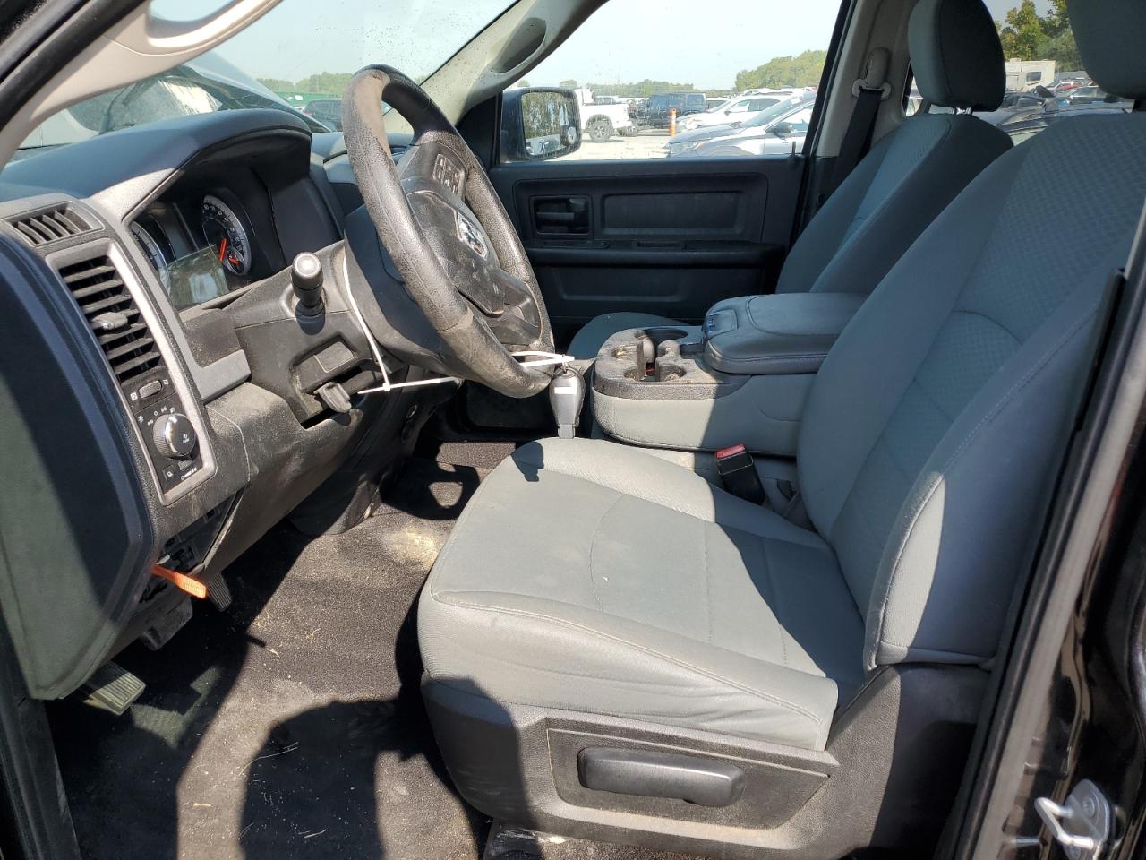 2017 Ram 1500 St VIN: 1C6RR7FG7HS845431 Lot: 81470665