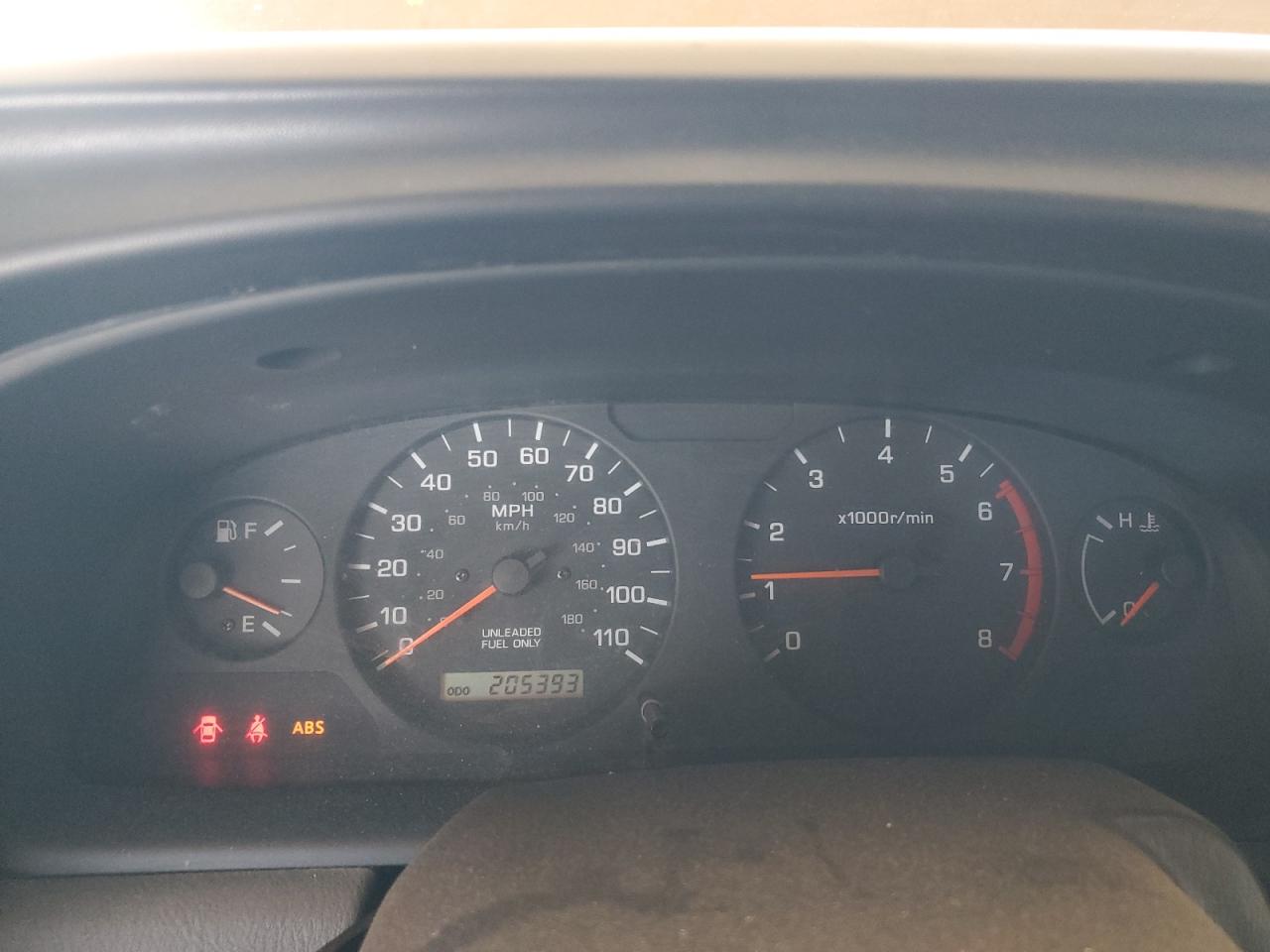 2000 Nissan Xterra Xe VIN: 5N1ED28T5YC587323 Lot: 80016405