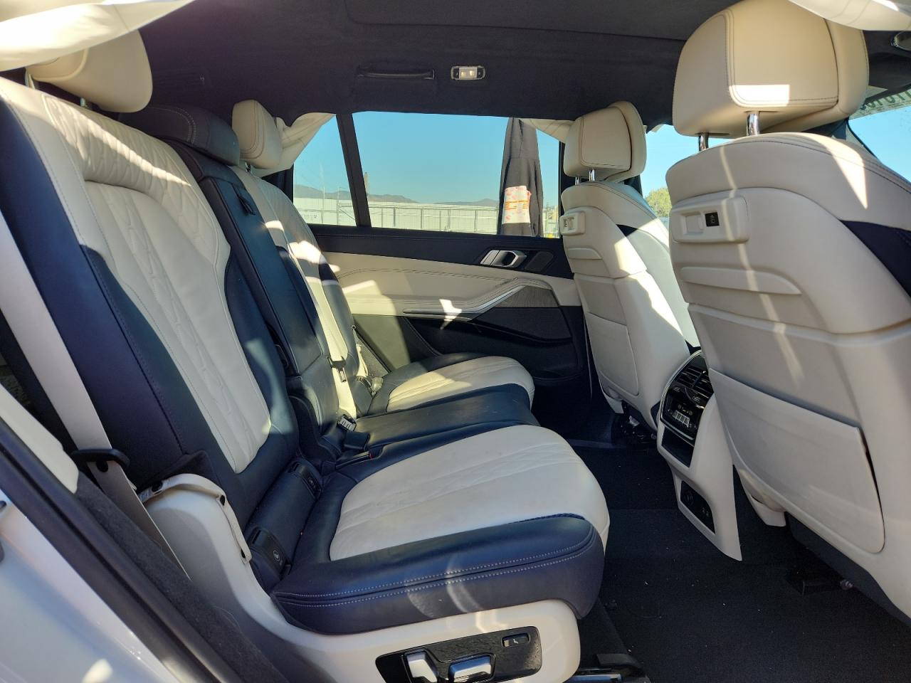 2019 BMW X7 xDrive50I VIN: 5UXCX4C50KLS38633 Lot: 81781555