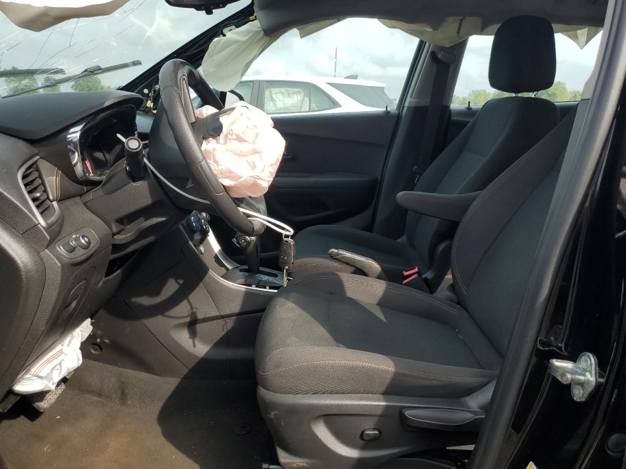 2017 Chevrolet Trax Ls VIN: 3GNCJNSB3HL183275 Lot: 81660435